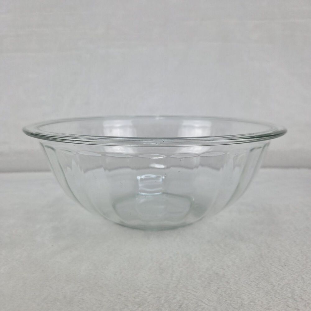 PYREX #325 Clear Mixing Bowl - 2.5L - Made in USA Glass -Used